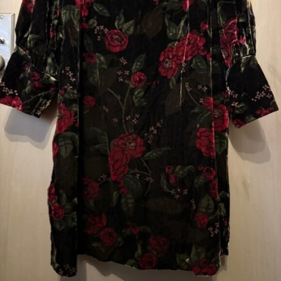 Velvet Floral with bateau neckline Puff Sleeve Shift Dress with Bishop Sleeves - Picture 12 of 16